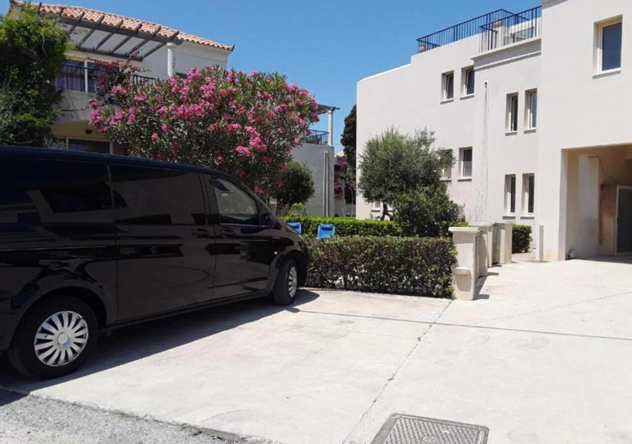 Infinity Night Villa Chania  ภายนอก รูปภาพ